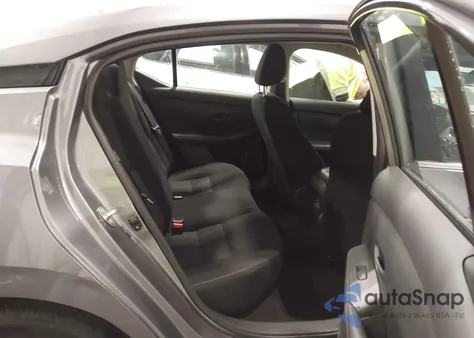 2024 Nissan Sentra Sv Xtronic Cvt z USA, uszkodzony, nr VIN 3N1AB8CV3RY374032